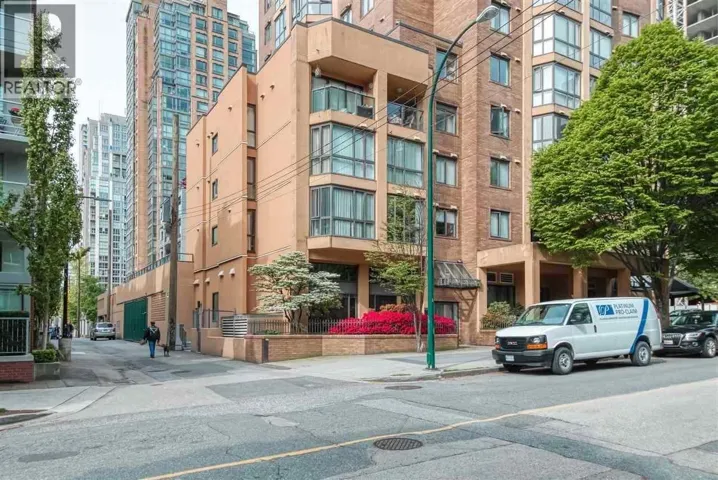 438 HELMCKEN STREET, Vancouver, British Columbia V6B6E9