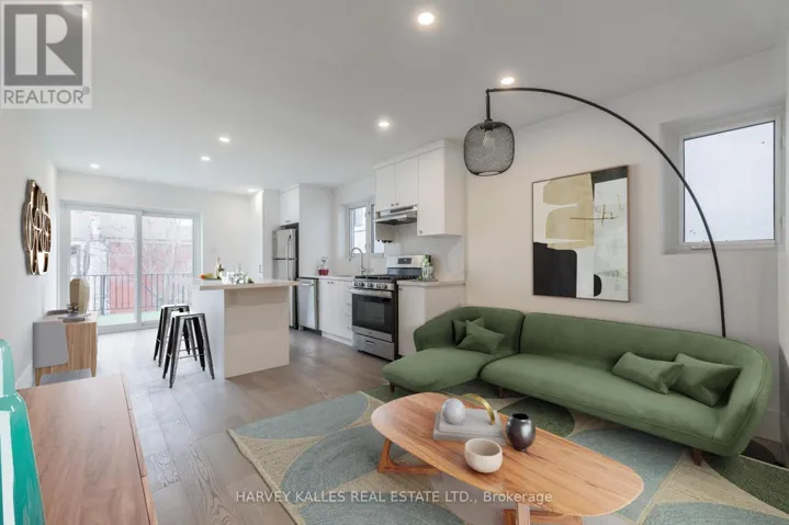 2 - 210 CHRISTIE STREET, Toronto (Dovercourt-Wallace Emerson-Junction), Ontario M6G3B7