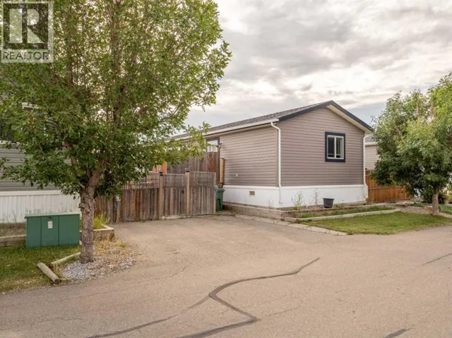 1015 Spring Street, Coaldale, Alberta T1M0C6