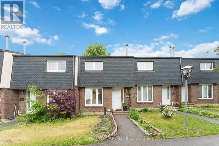 32 - 3333 MCCARTHY ROAD, Ottawa, Ontario K1V9X5
