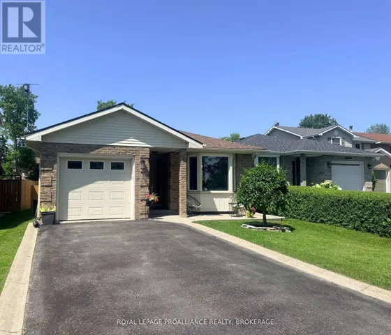16 GRENADIER DRIVE, Kingston (Kingston East (Incl Barret Crt)), Ontario K7K6E8