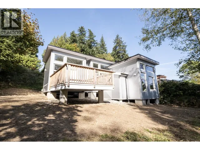 5977 SHOAL WAY, Sechelt, British Columbia V7Z0R1