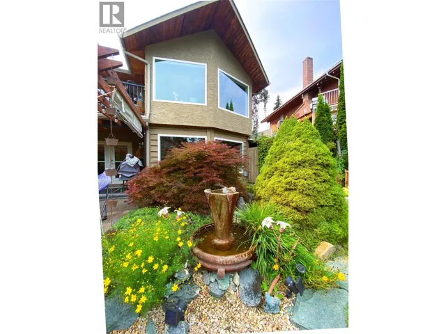 2880 Chalet Drive, Blind Bay, British Columbia V0E1H1