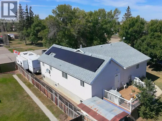 379N 300 E, Raymond, Alberta T0K2S0