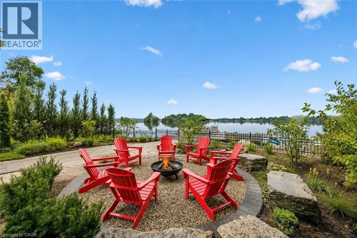 16 CLERGY Lane, Puslinch, Ontario N0B2J0