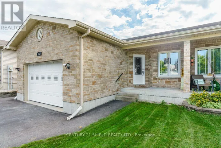 46 SUNSET BOULEVARD, Cornwall, Ontario K6H7M3