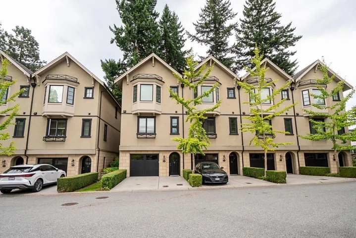 528 2580 LANGDON STREET, Abbotsford, British Columbia V2T0A9