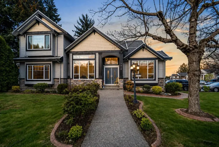 7918 147A STREET, Surrey, British Columbia V3S2T8