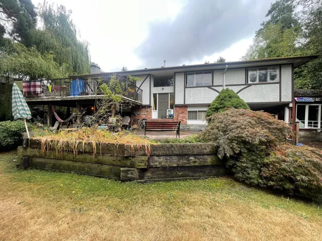 9947 116A STREET, Surrey, British Columbia V3V7K5