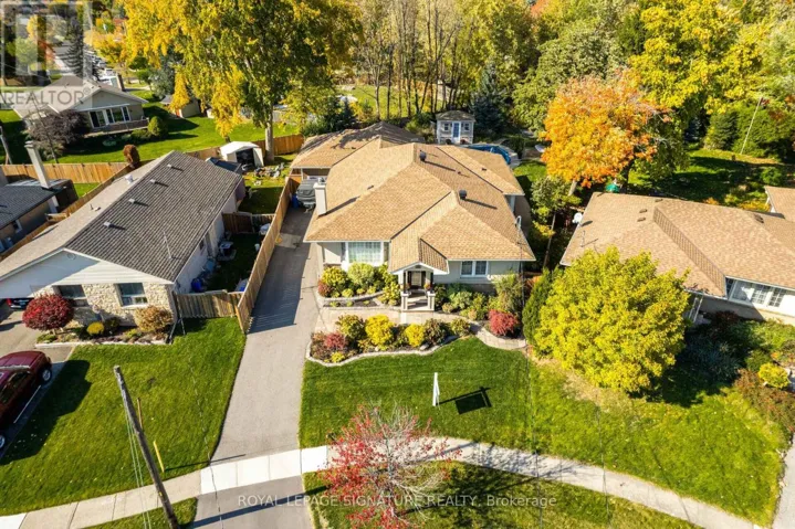 16 BAIRSTOW CRESCENT, Halton Hills (Georgetown), Ontario L7G1L8