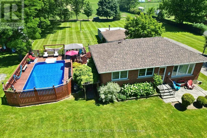 1065 WOODBURN ROAD, Hamilton, Ontario L0R1P0