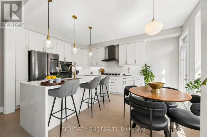 2989 HEARTWOOD LANE, Pickering, Ontario L1X0P1