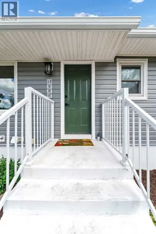 1005 Bullivant Crescent SW, Medicine Hat, Alberta T1A5G7