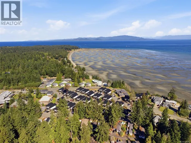 212 (SA1) 1175 Resort Dr, Parksville, British Columbia V9P2E3
