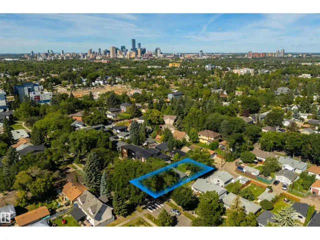 7950 91 AV NW, Edmonton, Alberta T6C1R1
