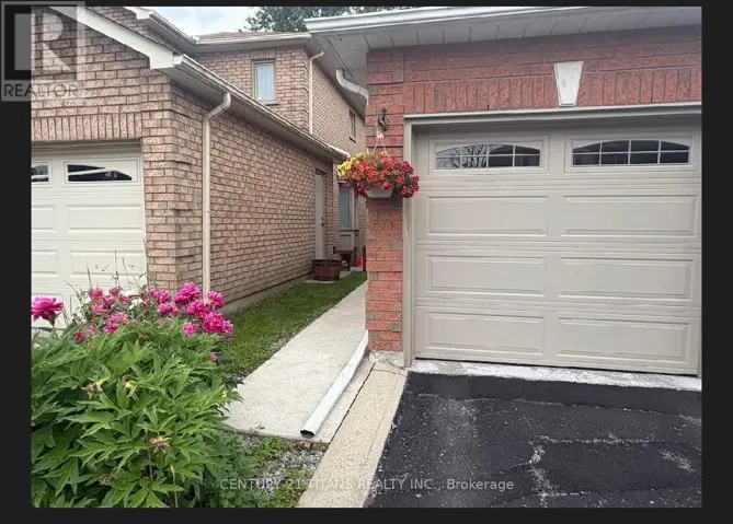 BASEMENT - 17 HANIA TERRACE, Toronto (Highland Creek), Ontario M1C4Z9