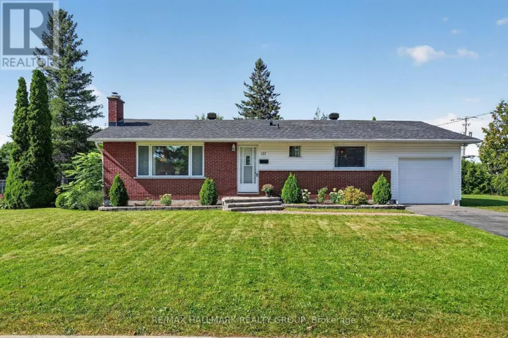 157 LACROIX AVENUE, Ottawa, Ontario K1E1K2