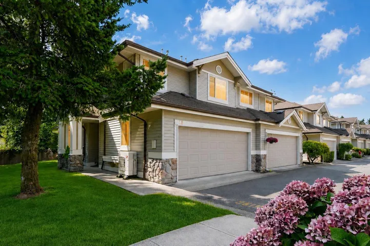 18 6950 120 STREET, Surrey, British Columbia V3W3M7