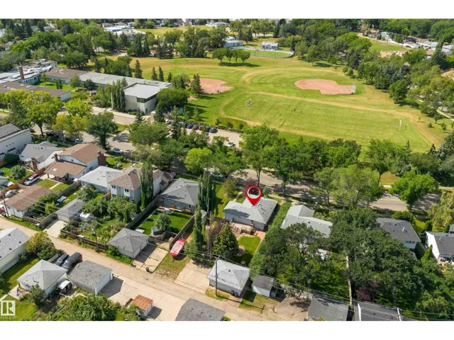 9457 79 ST NW, Edmonton, Alberta T6C2R8
