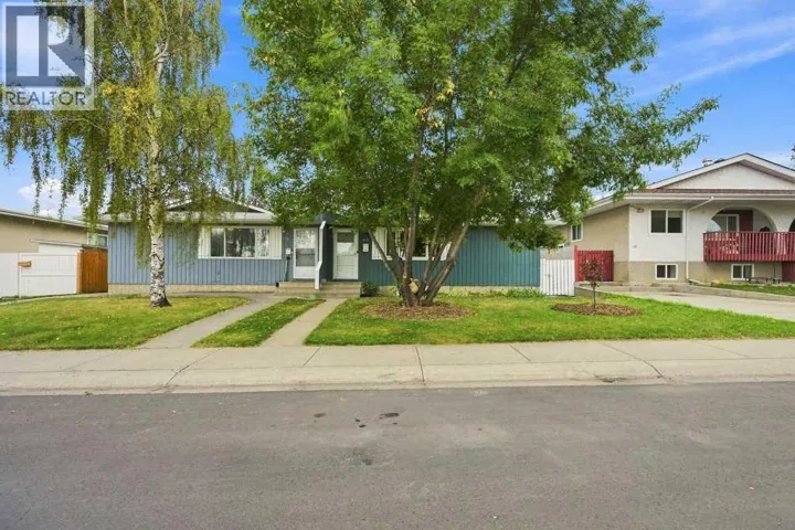 98 Huntwick Way NE, Calgary, Alberta T2K4H3