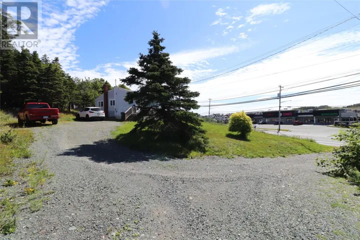1462 Topsail Road, Paradise, Newfoundland & Labrador A1L1P8