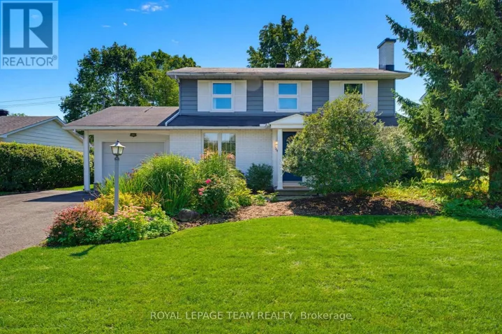 115 BEAVER RIDGE, Ottawa, Ontario K2E6E5