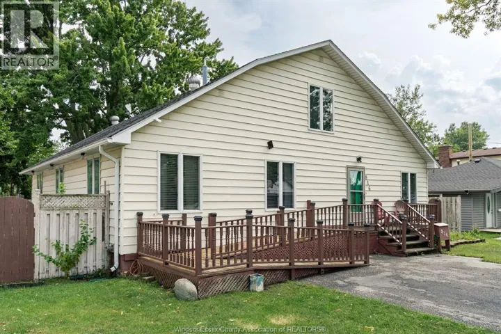 816 ELINOR STREET, Windsor, Ontario N8P1E4