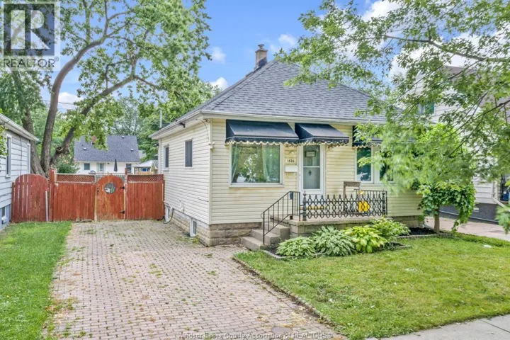 1826 FRANCOIS ROAD, Windsor, Ontario N8W4S7