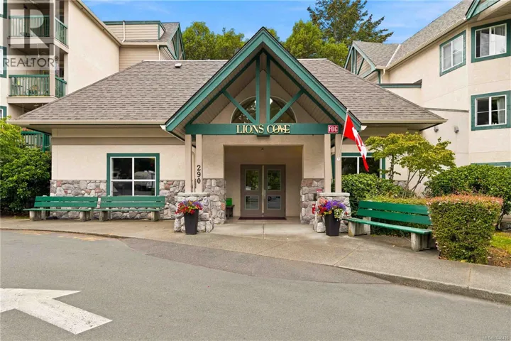 304 290 Island Hwy, View Royal, British Columbia V9B1G5