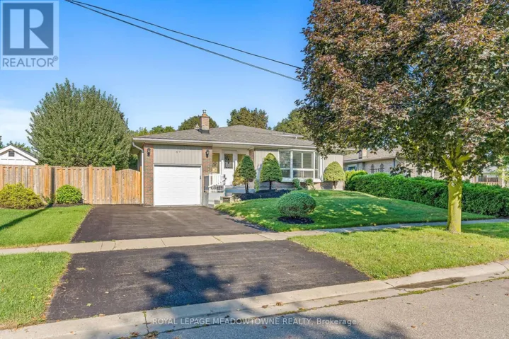 57 DAWSON CRESCENT, Halton Hills (Georgetown), Ontario L7G1H3