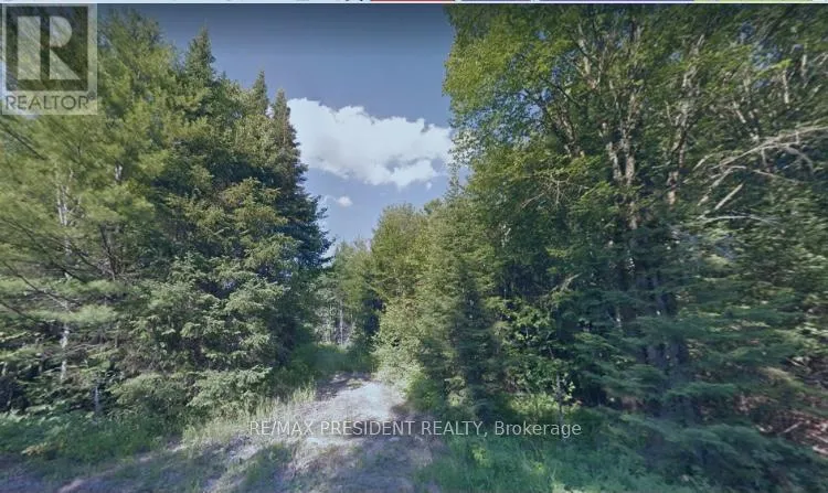 340 STEPHENSON ROAD W, Huntsville (Stephenson), Ontario P0B1M0