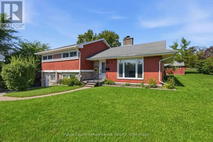 302 KING STREET, Quinte West (Trenton Ward), Ontario K8V3X5