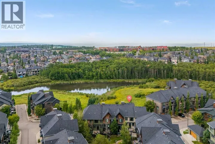 505 Ascot Circle SW, Calgary, Alberta T3H0W9