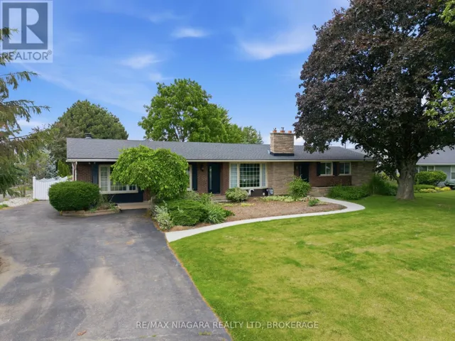 1042 LAKESHORE ROAD W, St. Catharines (Rural Port), Ontario L2R6P9