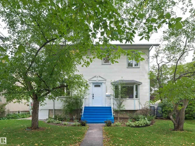10968 75 AV NW, Edmonton, Alberta T6G0G9