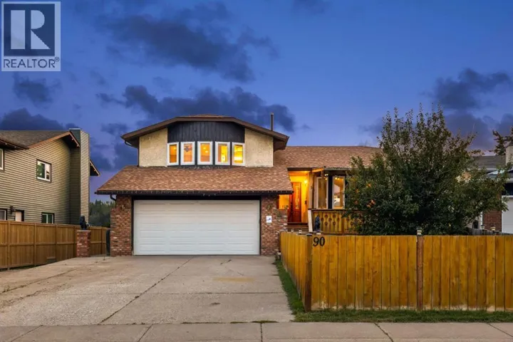 90 Glenhill Drive, Cochrane, Alberta T4C1H1