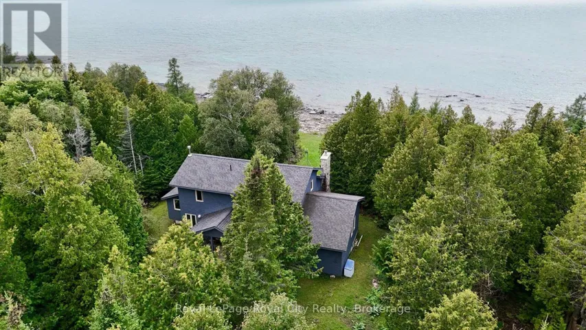 15 HAWES ROAD, Northern Bruce Peninsula, Ontario N0H1W0