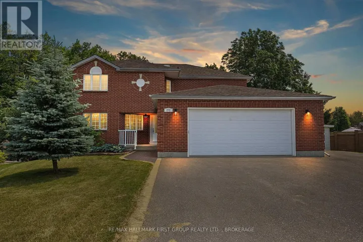 272 FRIARHILL CRESCENT, Kingston (East Gardiners Rd), Ontario K7M8P4