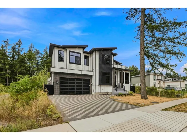 20061 27 AVENUE, Langley, British Columbia V2Z0B6