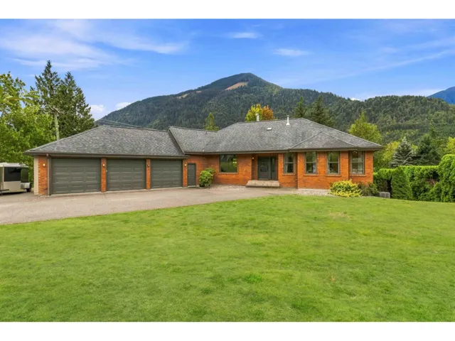 4320 ESTATE DRIVE, Chilliwack River Valley, Sardis - Chwk River Valley, British Columbia V2R3B4
