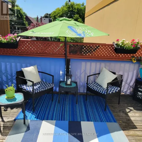 705 DANFORTH AVENUE, Toronto (Blake-Jones), Ontario M4J1L2
