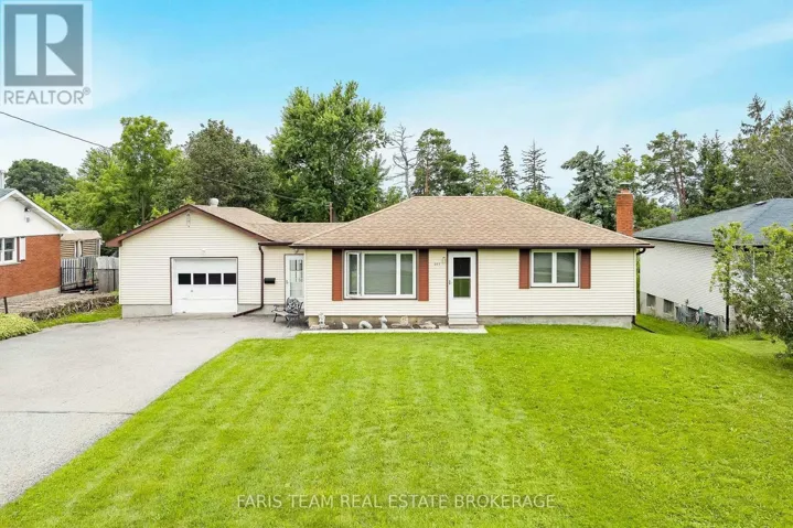 207 WARNICA ROAD, Barrie (Painswick North), Ontario L4N3Z2