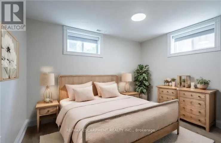 D - 80 IRENE AVENUE, Hamilton (Stoney Creek), Ontario L8G2B2