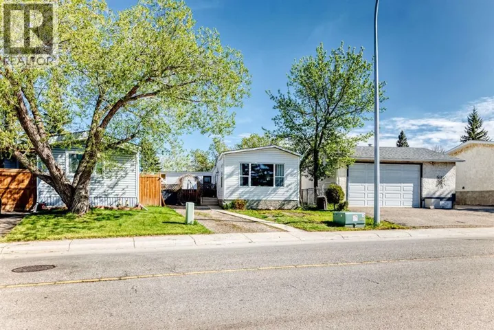 124 Big Springs Drive SE, Airdrie, Alberta T4A1J9