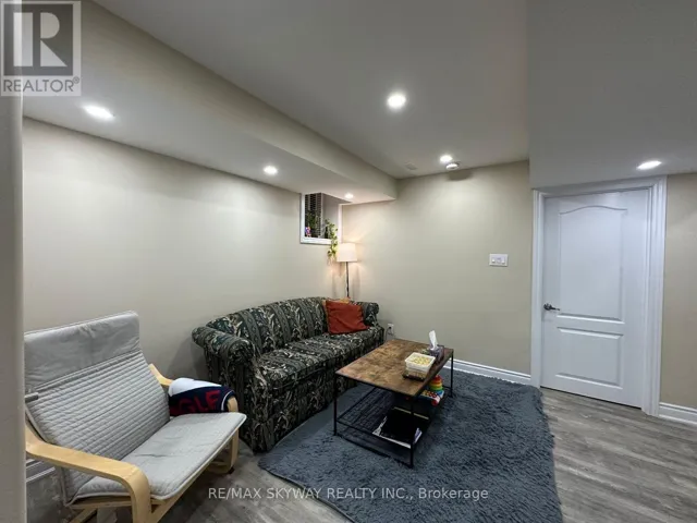 BASEMENT - 71 VEZNA CRESCENT, Brampton (Credit Valley), Ontario L6X5K4