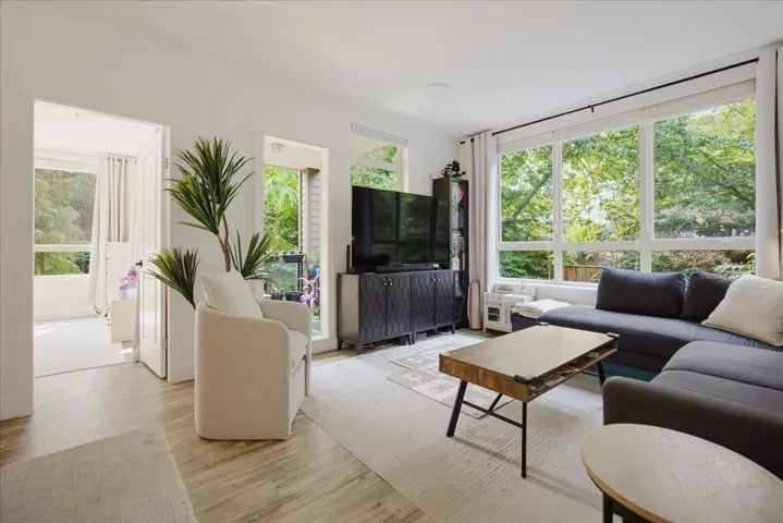 221 15918 26TH AVENUE, Surrey, British Columbia V3Z5K3