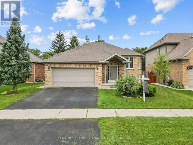 102 WATSON STREET, Lucan Biddulph (Lucan), Ontario N0M2J0