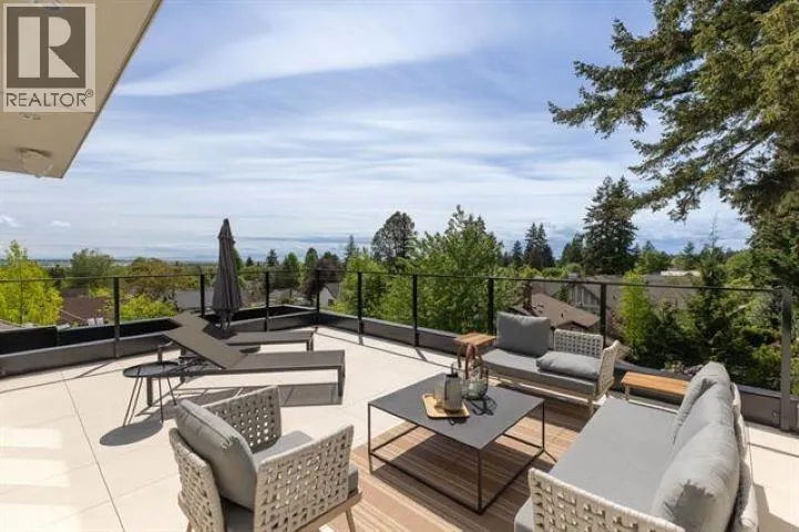 2 5061 BLENHEIM STREET, Vancouver, British Columbia V6N1N6