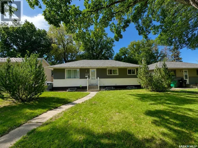 209 Winnipeg AVENUE S, Saskatoon, Saskatchewan S7M3M1