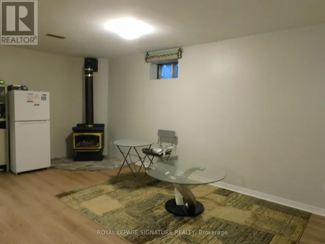 1132 QUEEN STREET W, Mississauga (Lorne Park), Ontario L5H4K2